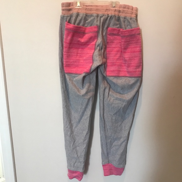 Color-Block Joggers - Picture 5 of 7